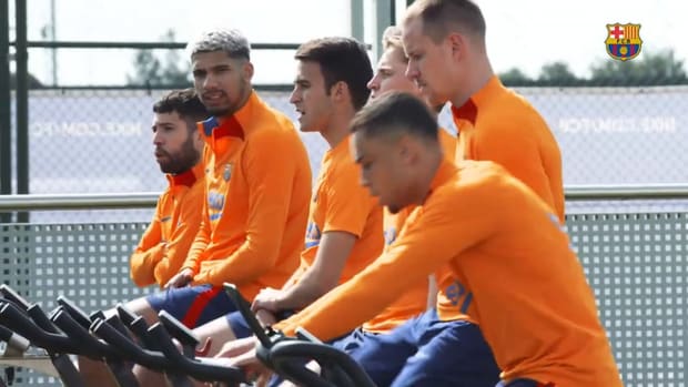 Umtiti rejoins FC Barcelona training before facing Cádiz
